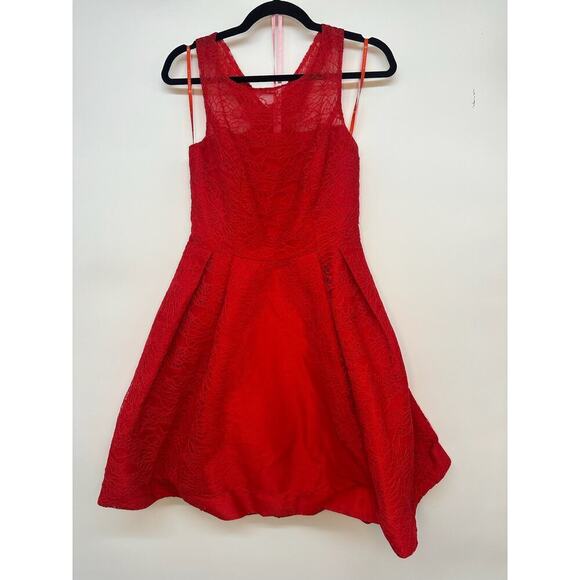 Monique Lhuillier Red Lace Flare Bateau Neckline Knee-Length Dress - Picture 3 of 10